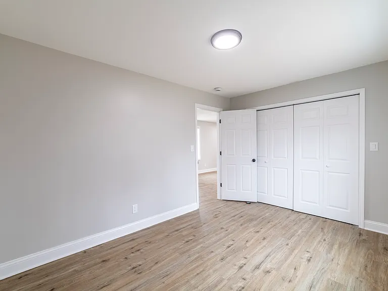 2545 Polk St — Photo 6