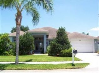 976 Carriage Hill Rd, Melbourne, FL 32940