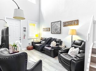 14969 SW 9th Ter, Miami, FL 33194