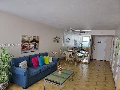 1st image of 2899 Collins Ave APT 914