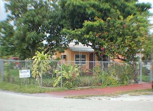 2nd image of 3643 NW 100th St
