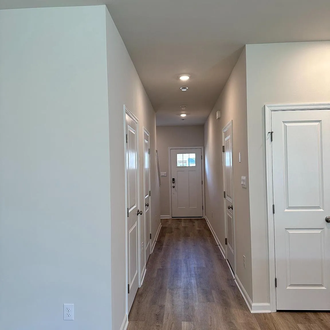 3 bed, 2.5 bath, 1500 sqft, $2,900 — Photo 4