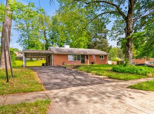 6323 Howe Pl, Springfield, VA 22150
