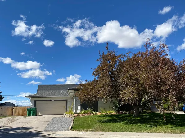 3525 Everett Dr, Reno, NV 89503