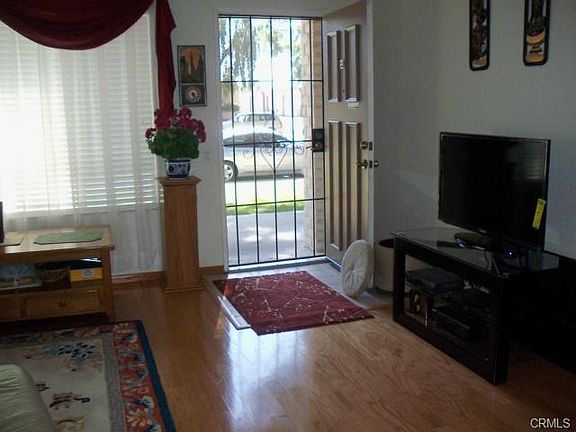 4th image of 9446 Carlton Oaks Dr Unit F