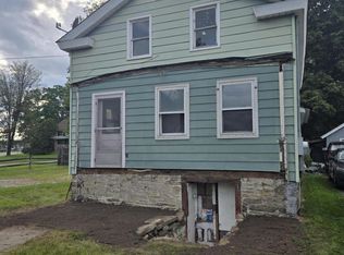 116/118 Pleasant St, Keeseville, NY 12944