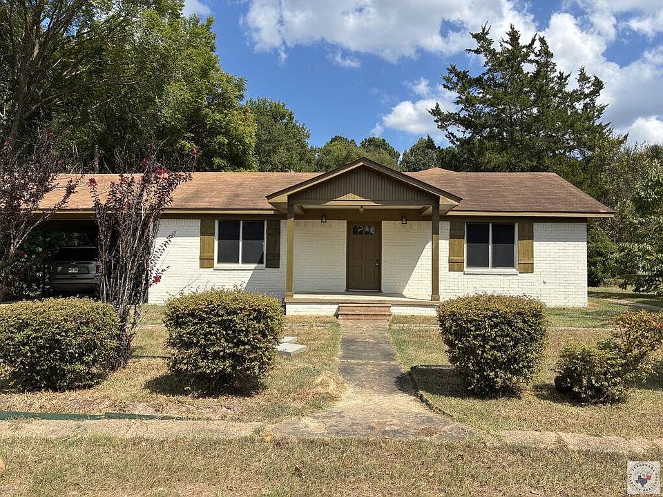 1st image of 554 N Pecan St