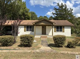 554 N Pecan St, Nash, TX 75569
