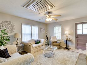 1115 N Illinois Ave, Litchfield, IL