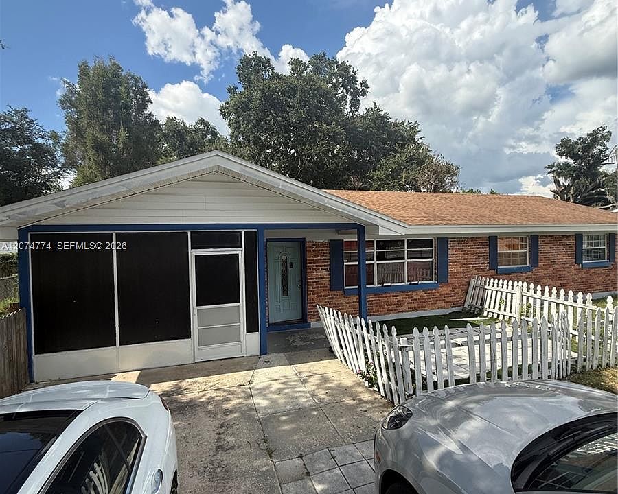 1st image of 679 Avenue G SE #1