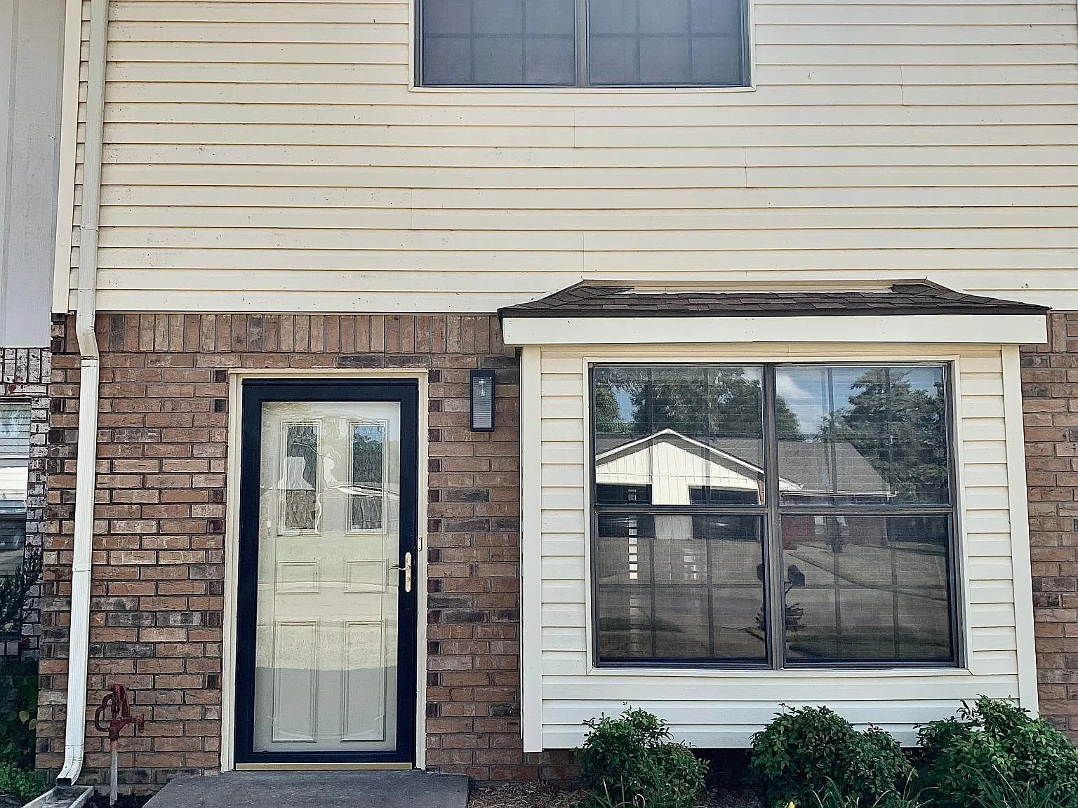 3708 Bellflower Ave — Photo 1