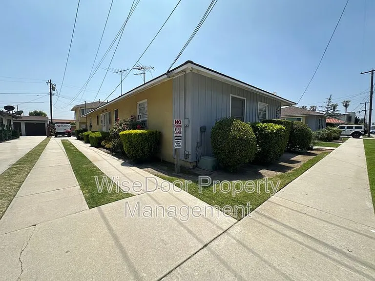 7838 2nd St — Photo 11