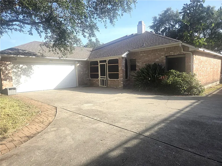 6417 Bellac St — Photo 22