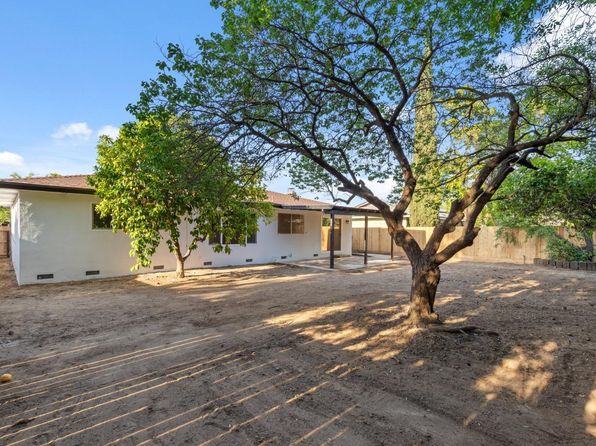 660 W Pat Dr, Clovis, CA 93612