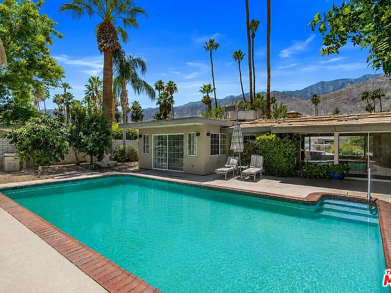 1094 S Paseo De Marcia — Photo 12