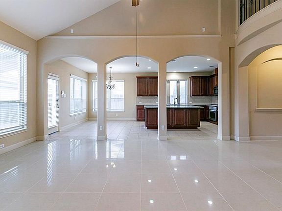 5th image of 5603 Valley Country Ln