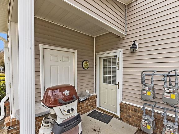 4th image of 1936-103 Tara Ct