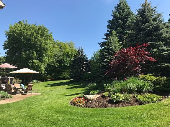 5th image of 605 Akehurst Ln