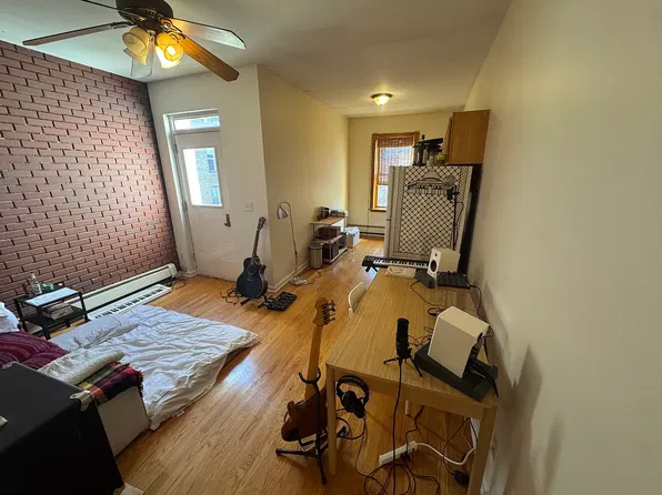 374 8th St APT 4A, Brooklyn, NY 11215