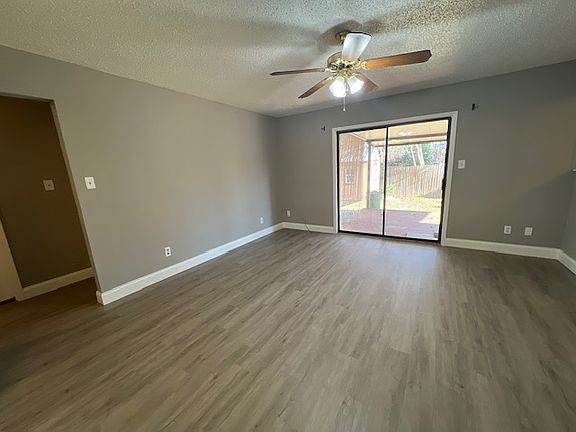 3rd image of 24 Wylie Dr