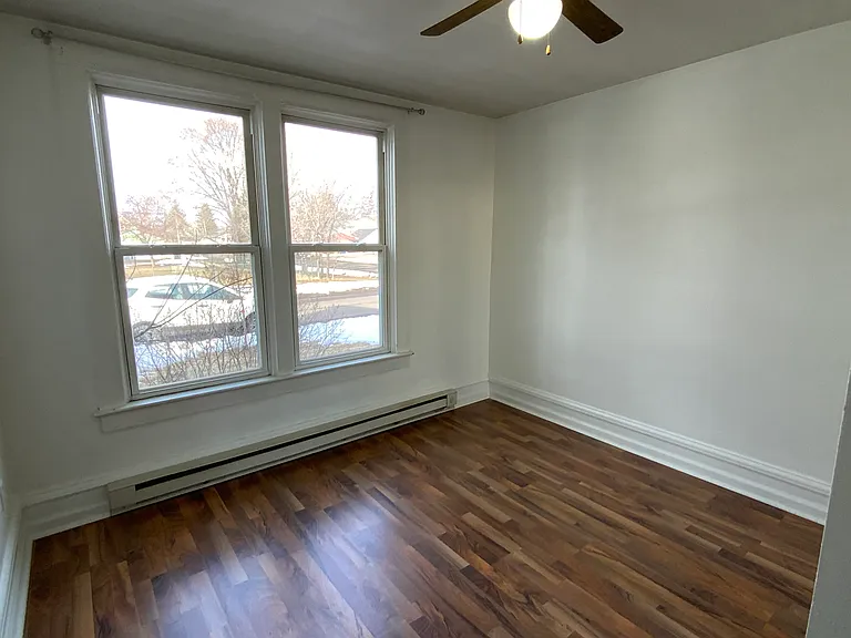 1 bed, 1.0 bath, 700 sqft, $1,100 — Photo 25