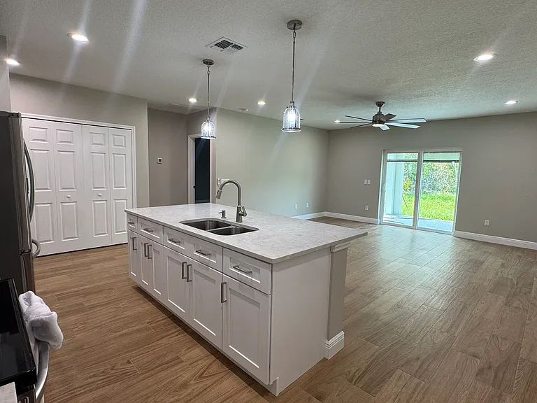 2232 Fernwood St #A — Photo 5