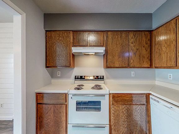 5th image of 2803 Longmire Dr #0