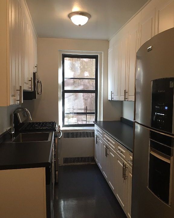 1st image of 560 W 218th St APT 1F