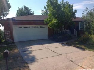 558 S Grand Oaks Dr, Fruit Heights, UT 84037