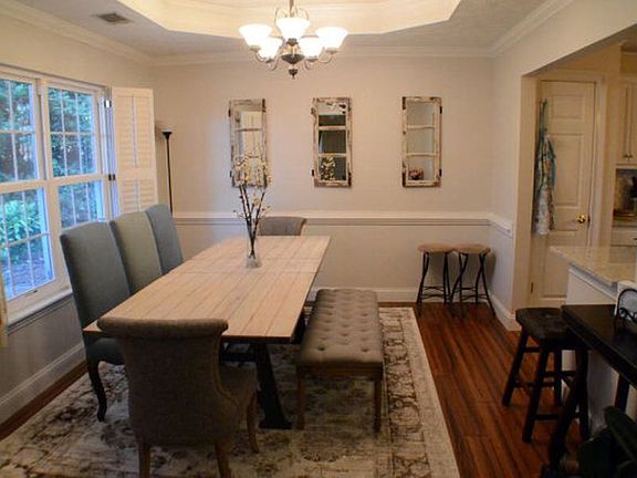 5th image of 687 Low Meadow Dr