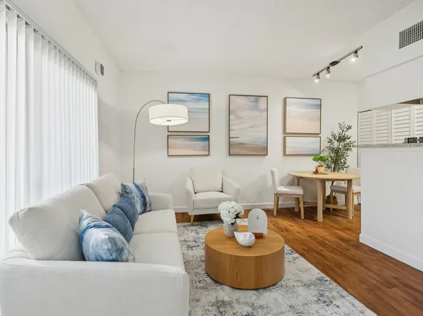 Waterford Point Apartments