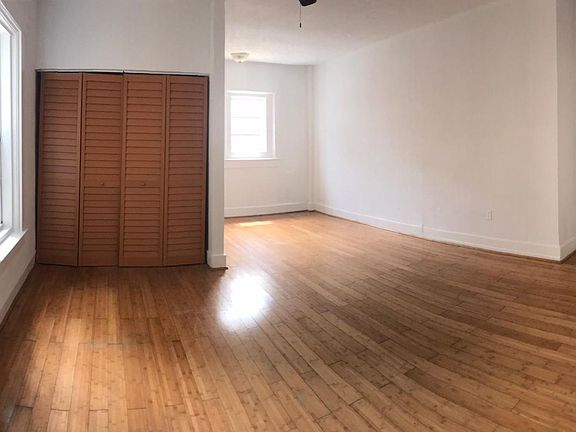 5th image of 1319 Meridian Ave APT 107