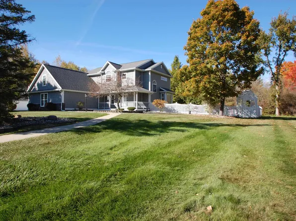 2368 Birchcrest Dr, West Branch, MI 48661