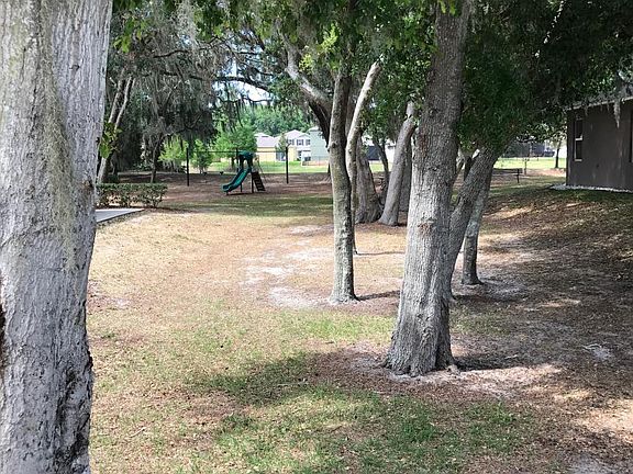 3rd image of 5024 Grassy Knoll Dr
