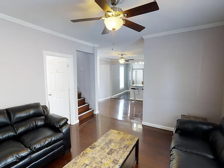 1308 E Fayette St — Photo 5