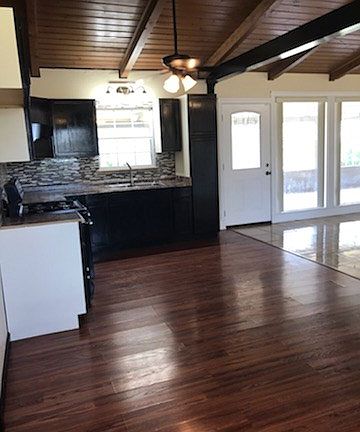 4th image of 2805 Redwood Dr