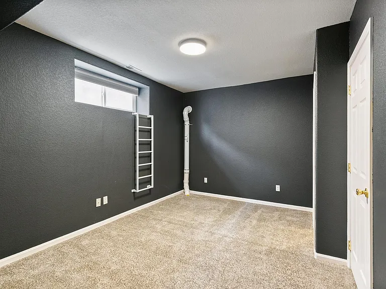 724 E 18th Ave — Photo 20