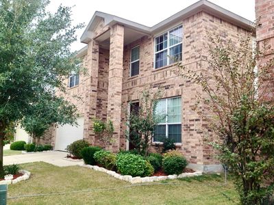 10449 Rising Knoll Ln, Fort Worth, TX, 76131