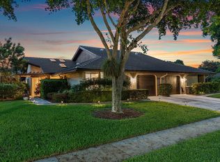 5035 Pine Dr, Boynton Beach, FL 33437