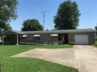 127 N Nichols Ave, Petersburg, IN 47567