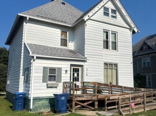 216 N Vine St, Kewanee, IL 61443