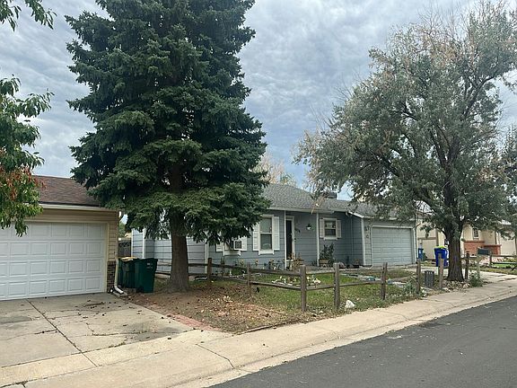 3rd image of 1026 S Waco Way