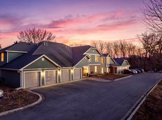 3861 Gold Point #B, Eagan, MN 55122