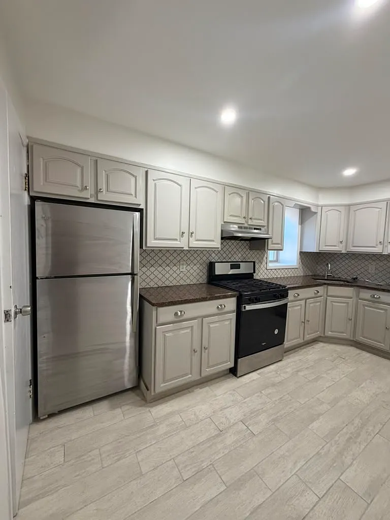 1 bed, $1,600 — Photo 4