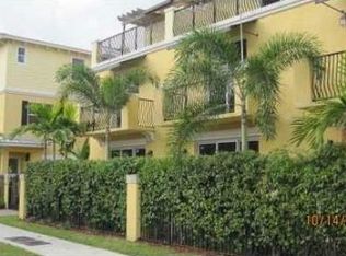 1129 Arpeika St, Fort Lauderdale, FL 33312