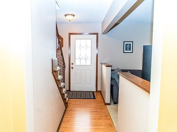 4th image of 2423 Standridge Ave
