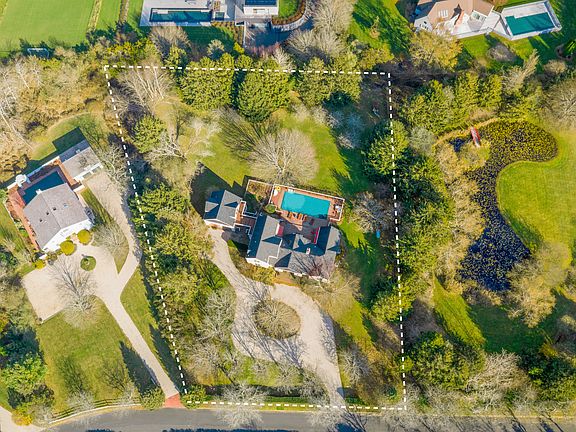 2nd image of 69 Old Barn Ln