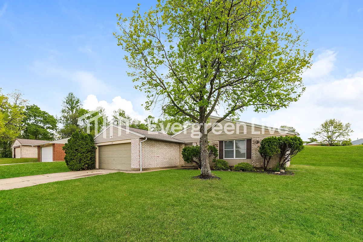 Building Photo - 8688 Belle Chase Dr