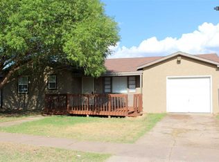 909 Mora St, Clovis, NM 88101