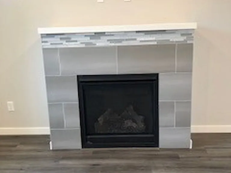 342 N Central St — Photo 6